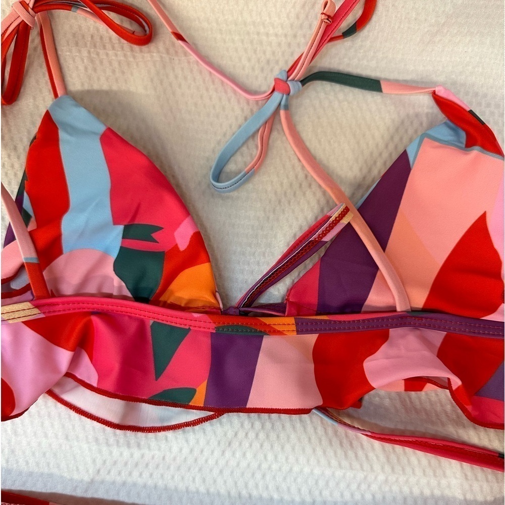 SHEIN 2pc bikinis - Picture 5 of 7